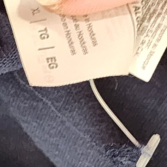 Gildan Heavy Cotton Navy Blue Respect the Leaf with Red Maple Leaf Motif Tee XL - Picture 14 of 16